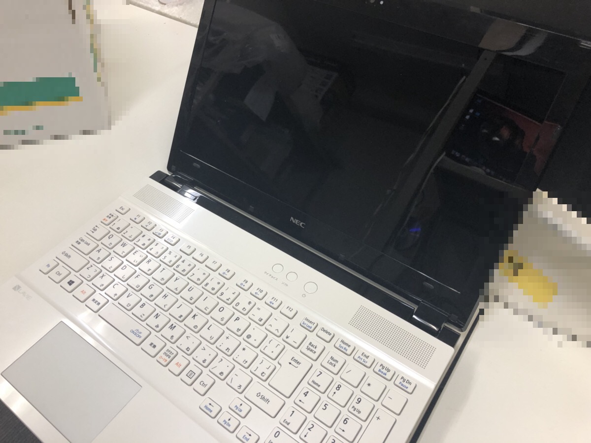 静岡県焼津市 ノートパソコンの液晶関連トラブル／NEC Windows 10のイメージ